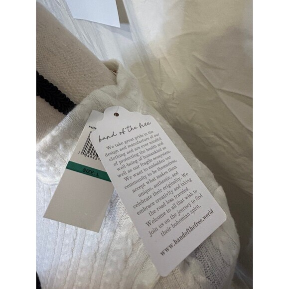 NWT Large cable knit crop sweater - Picture 3 of 3